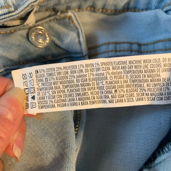 Raw slit hem flare jeans - Picture 10 of 10